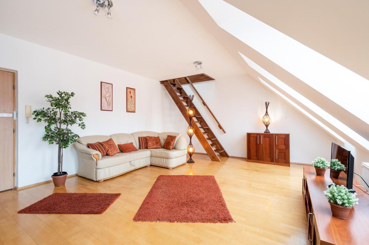 Beautiful Apartment With Ac Budapest Exterior foto